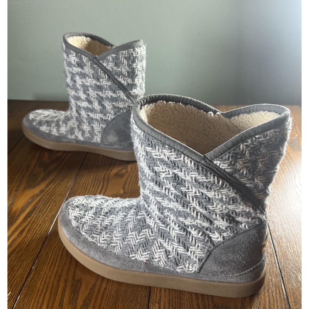 SANUK Big Bootah Faux Shearling Lined Grey White Ankle Winter Boots Womens 10